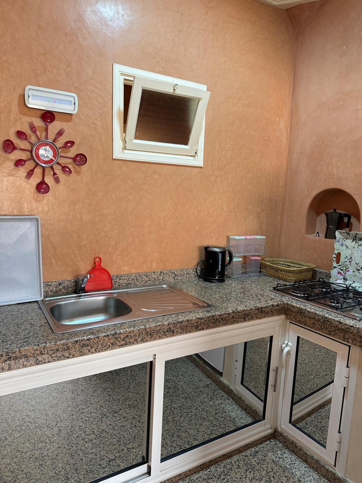 Europa Mirlef T Aventur Guest House Mirleft Kültér fotó